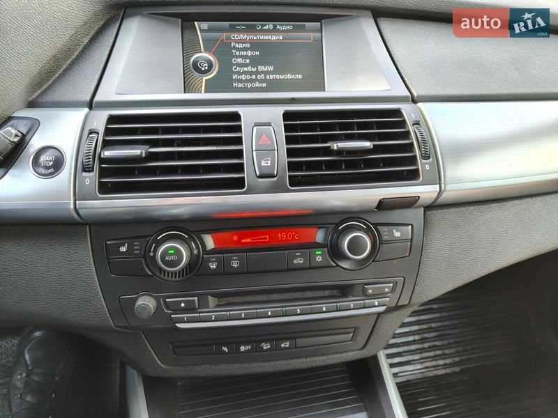 Внедорожник / Кроссовер BMW X5 2010 в Киеве