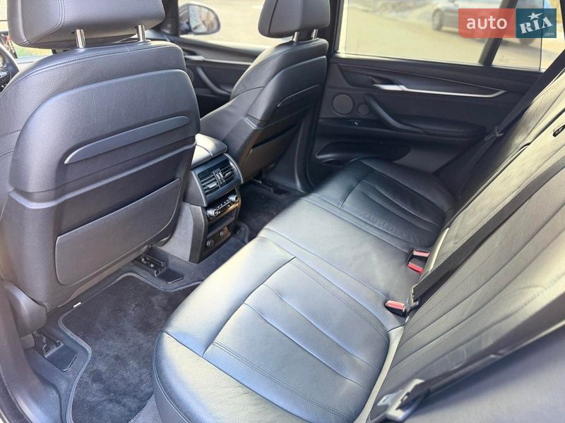 Позашляховик / Кросовер BMW X5 2016 в Києві