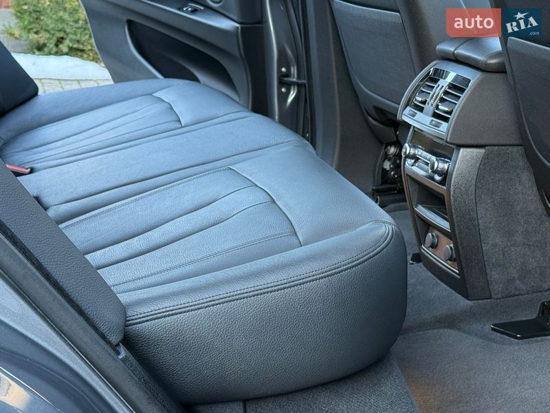 Внедорожник / Кроссовер BMW X5 2016 в Ровно