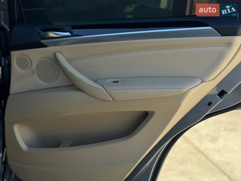 Внедорожник / Кроссовер BMW X5 2012 в Житомире