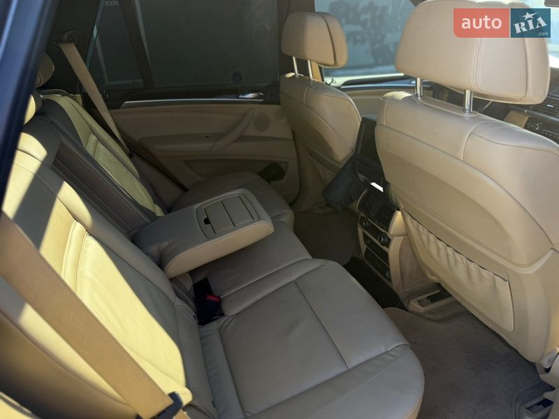 Внедорожник / Кроссовер BMW X5 2012 в Житомире