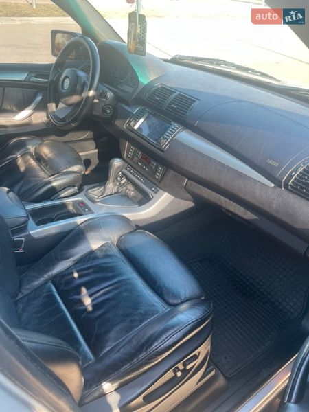 Внедорожник / Кроссовер BMW X5 2004 в Ровно