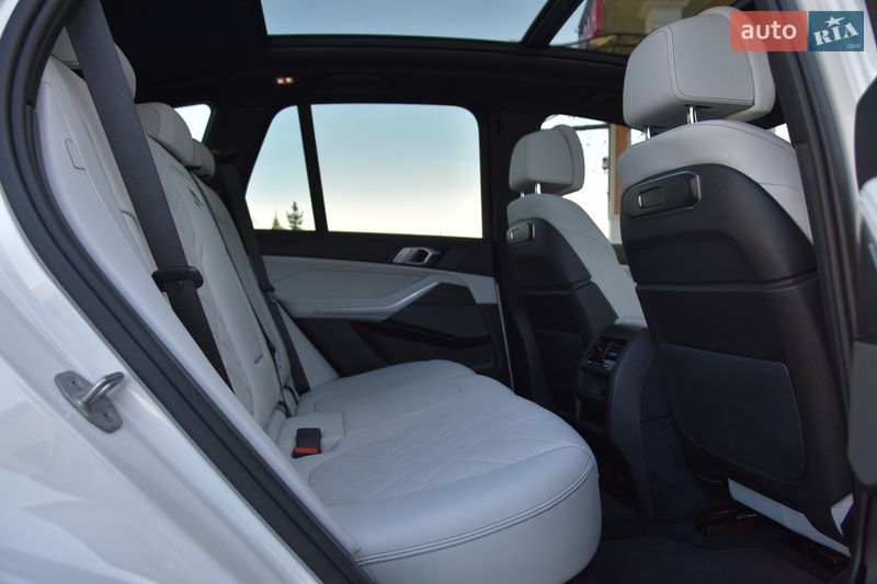 Внедорожник / Кроссовер BMW X5 2023 в Львове