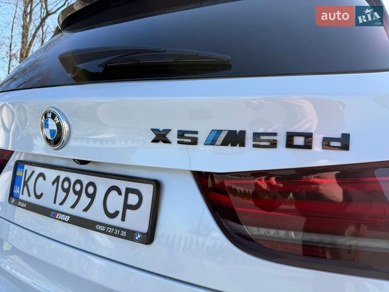 Позашляховик / Кросовер BMW X5 2015 в Луцьку