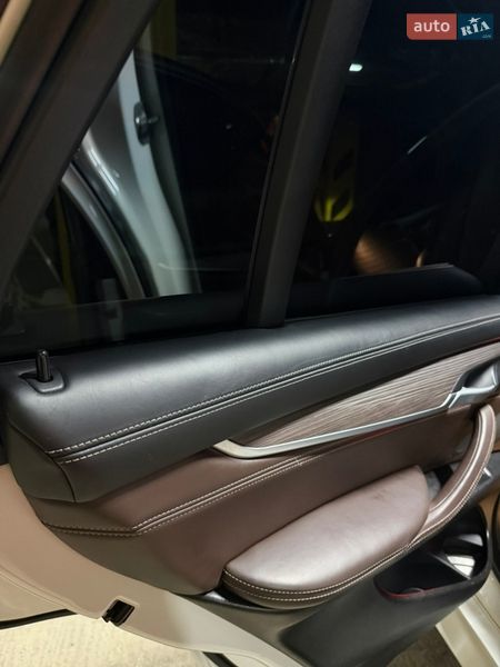 Позашляховик / Кросовер BMW X5 2015 в Луцьку