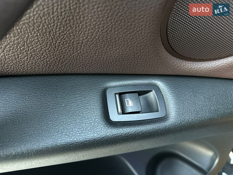 Внедорожник / Кроссовер BMW X5 2016 в Киеве