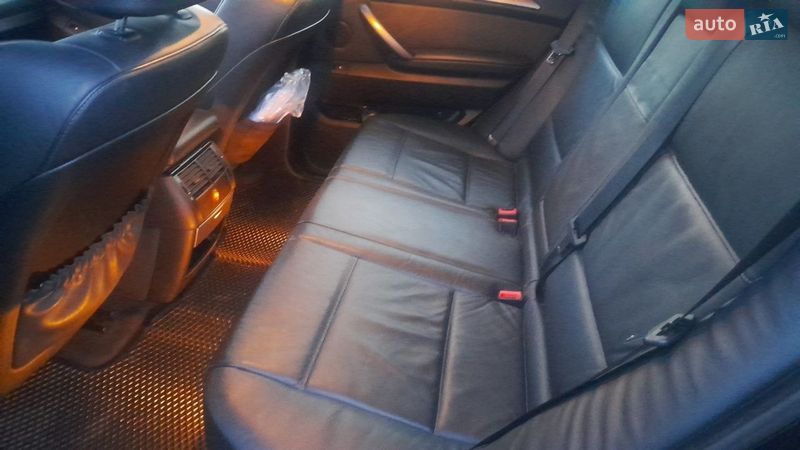 Позашляховик / Кросовер BMW X5 2004 в Петропавлівській Борщагівці