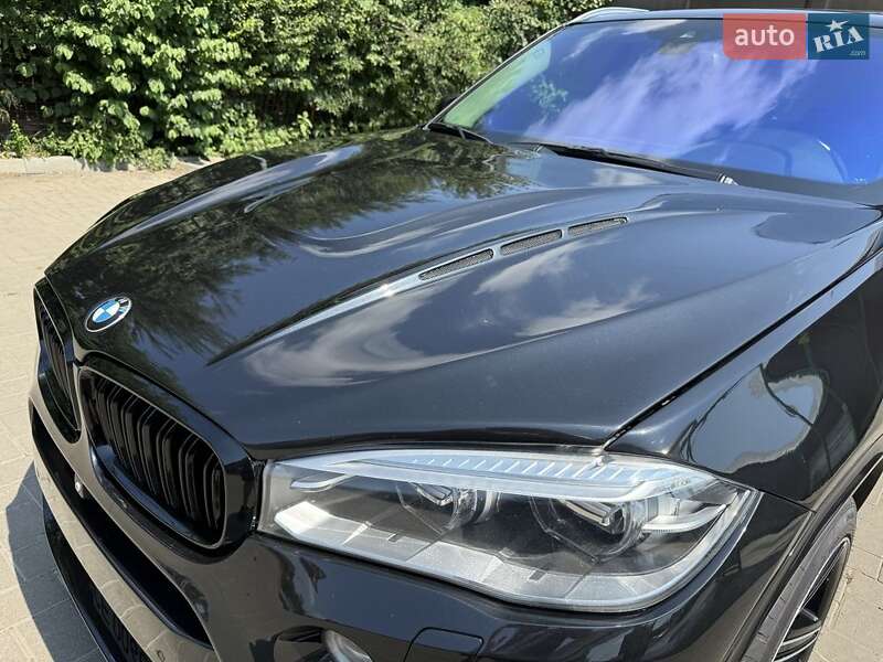 Позашляховик / Кросовер BMW X5 2015 в Чернівцях