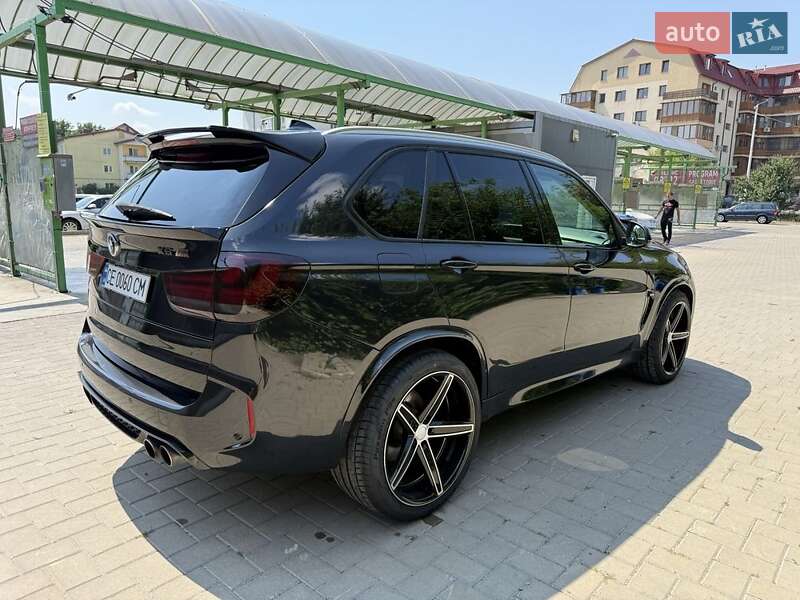 Позашляховик / Кросовер BMW X5 2015 в Чернівцях