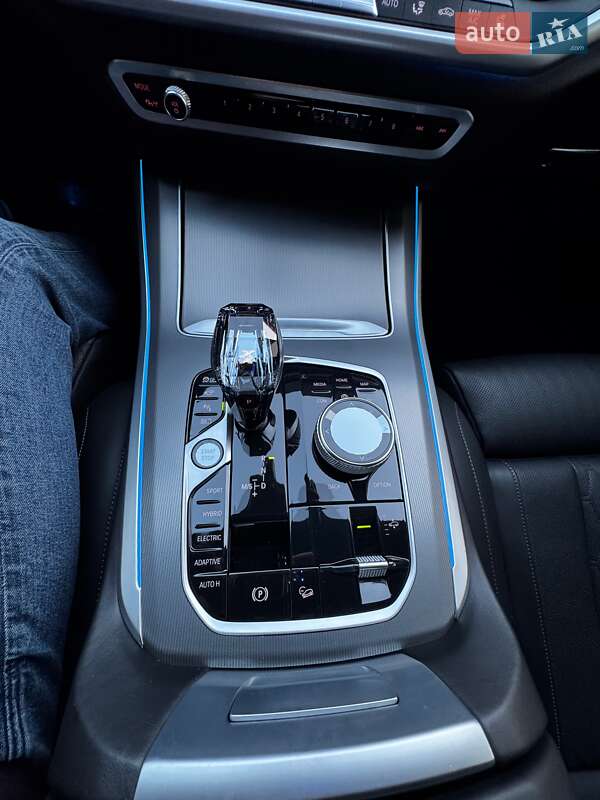 Внедорожник / Кроссовер BMW X5 2021 в Луцке