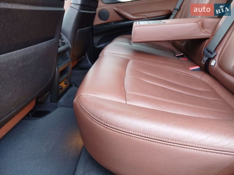 Внедорожник / Кроссовер BMW X5 2013 в Киеве