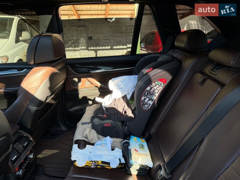 Позашляховик / Кросовер BMW X5 2013 в Чернівцях