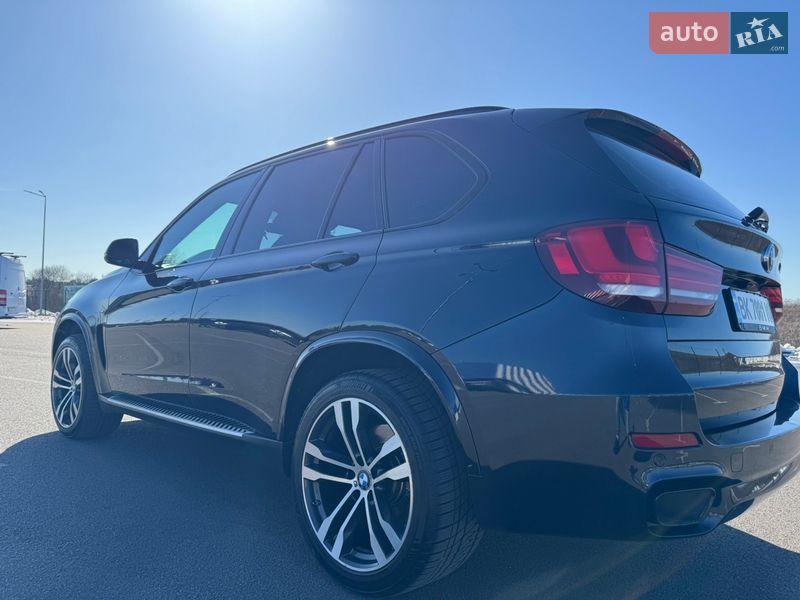 Позашляховик / Кросовер BMW X5 2016 в Рівному
