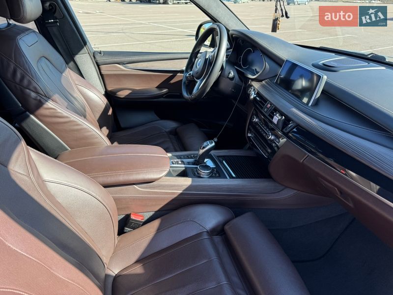 Позашляховик / Кросовер BMW X5 2016 в Рівному