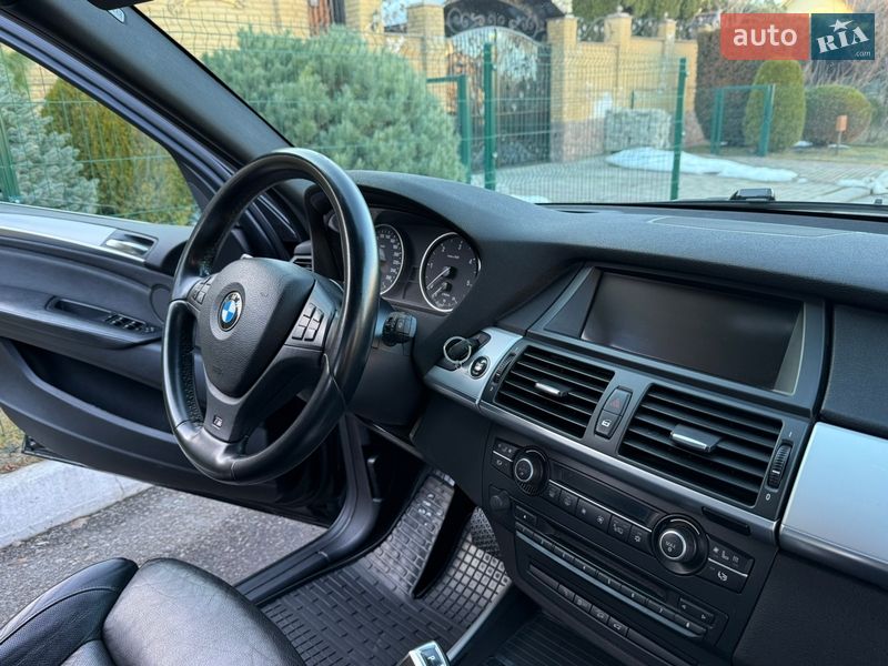 Внедорожник / Кроссовер BMW X5 2012 в Ровно