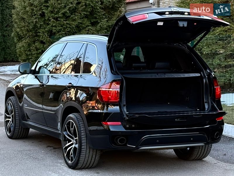 Внедорожник / Кроссовер BMW X5 2012 в Ровно