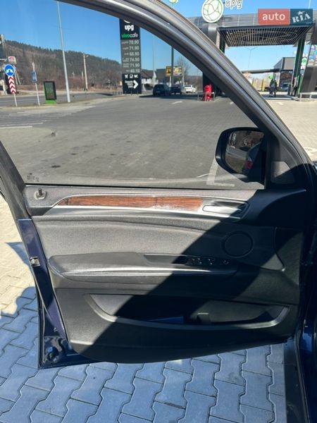 Внедорожник / Кроссовер BMW X5 2011 в Яремче