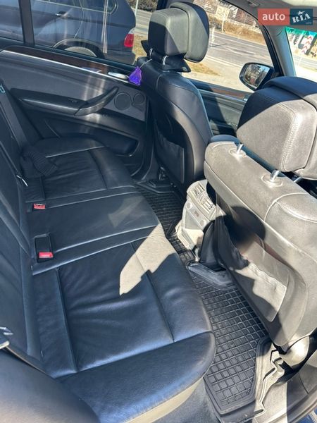Внедорожник / Кроссовер BMW X5 2011 в Яремче