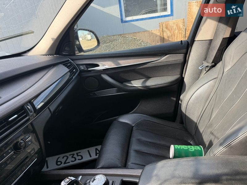 Внедорожник / Кроссовер BMW X5 2014 в Калуше