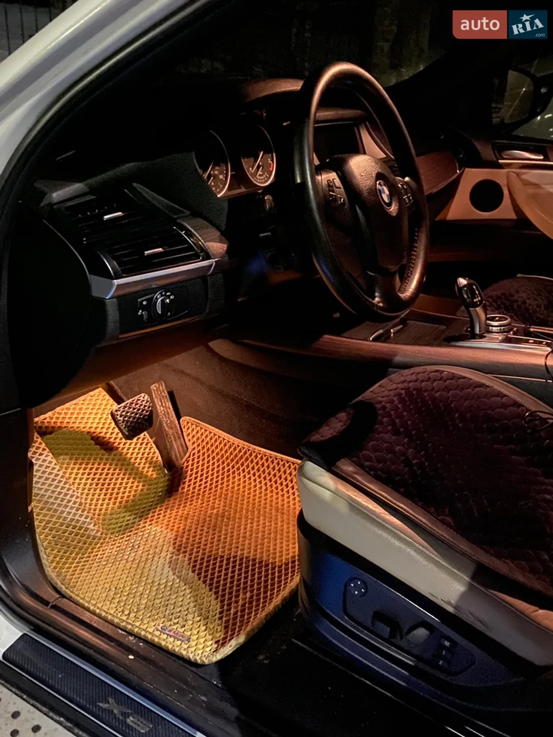2010 BMW X5 - мініатюра 27