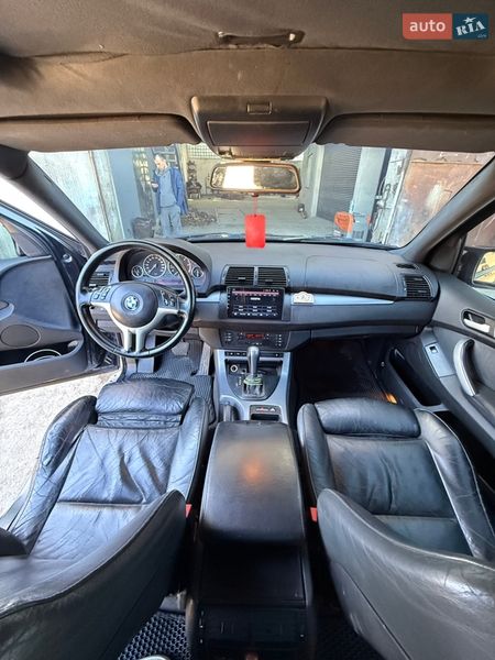 Внедорожник / Кроссовер BMW X5 2001 в Одессе