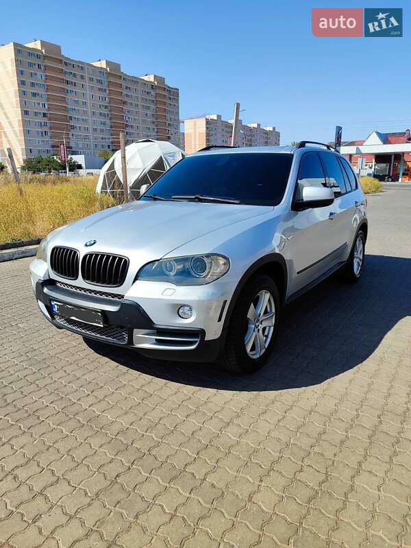 Внедорожник / Кроссовер BMW X5 2007 в Черноморске