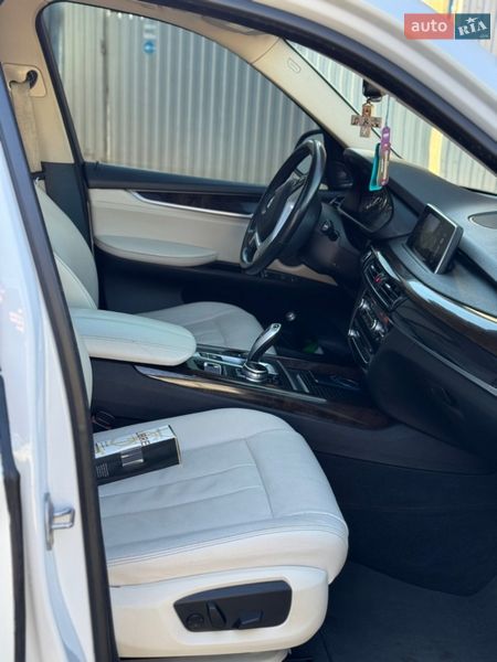 Внедорожник / Кроссовер BMW X5 2014 в Межгорье