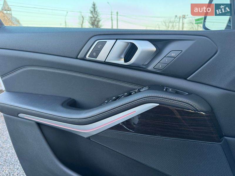 Внедорожник / Кроссовер BMW X5 2019 в Тернополе