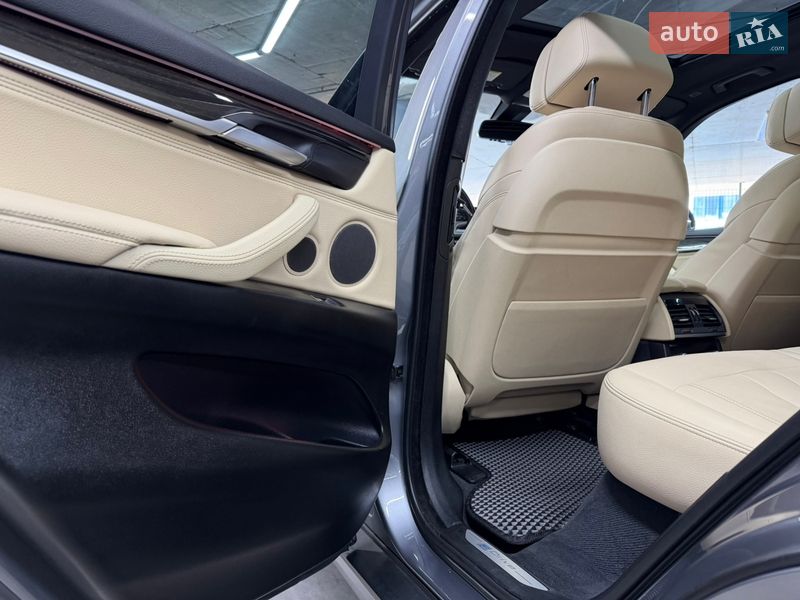 Внедорожник / Кроссовер BMW X5 2017 в Одессе