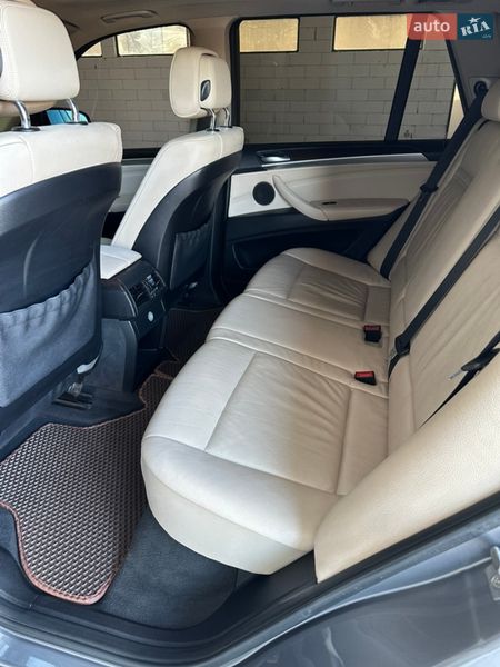 Внедорожник / Кроссовер BMW X5 2010 в Борисполе
