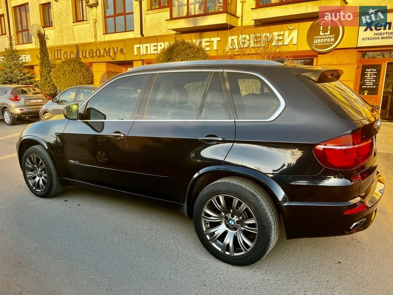 Внедорожник / Кроссовер BMW X5 2011 в Ровно