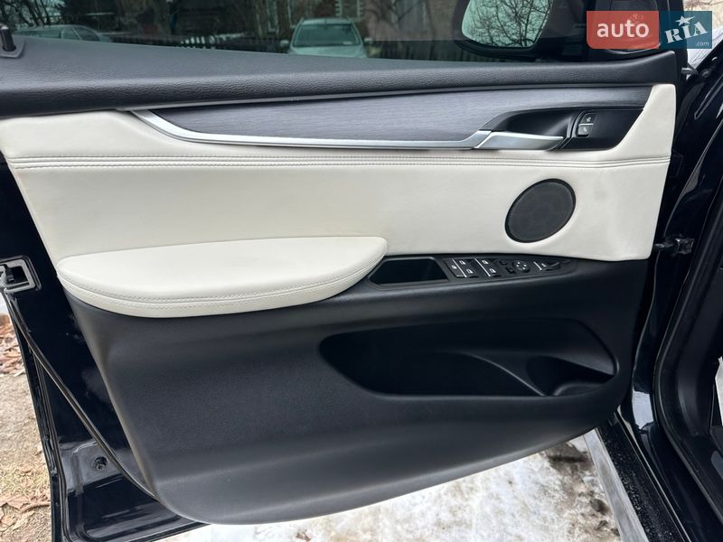 Внедорожник / Кроссовер BMW X5 2015 в Луцке