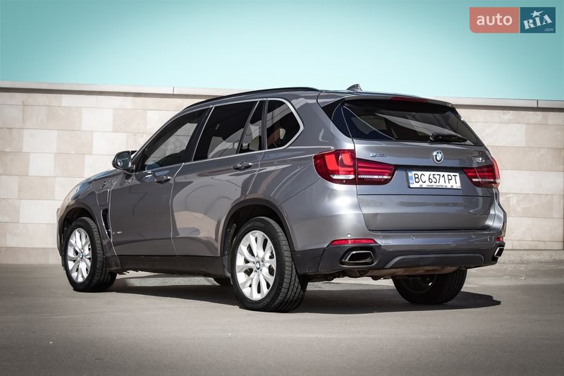 Внедорожник / Кроссовер BMW X5 2016 в Киеве