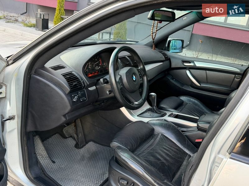 Внедорожник / Кроссовер BMW X5 2002 в Ровно