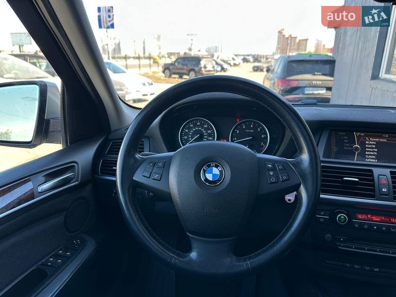 Позашляховик / Кросовер BMW X5 2012 в Києві