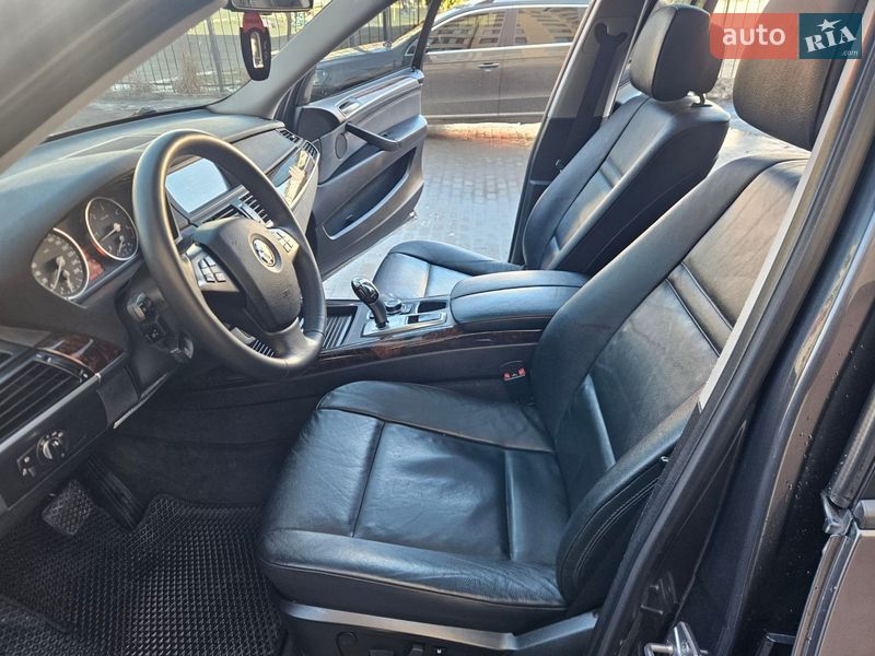 Внедорожник / Кроссовер BMW X5 2011 в Виннице