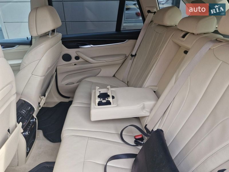 Внедорожник / Кроссовер BMW X5 2015 в Каменец-Подольском