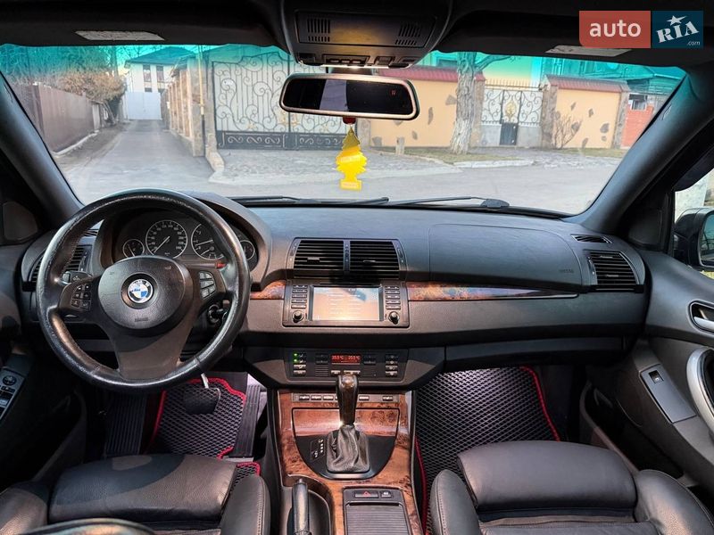 Внедорожник / Кроссовер BMW X5 2005 в Одессе