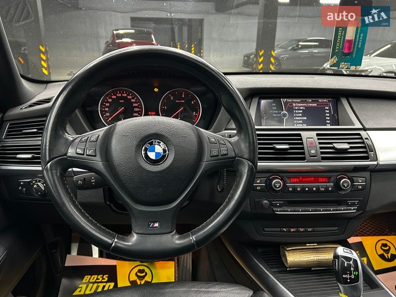 Внедорожник / Кроссовер BMW X5 2011 в Черновцах
