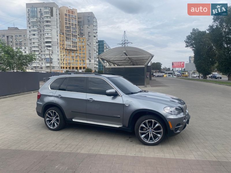 Внедорожник / Кроссовер BMW X5 2013 в Днепре