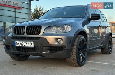 Внедорожник / Кроссовер BMW X5 2010 в Ровно