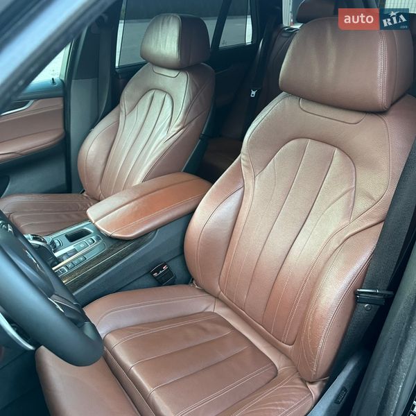 Внедорожник / Кроссовер BMW X5 2016 в Дубно