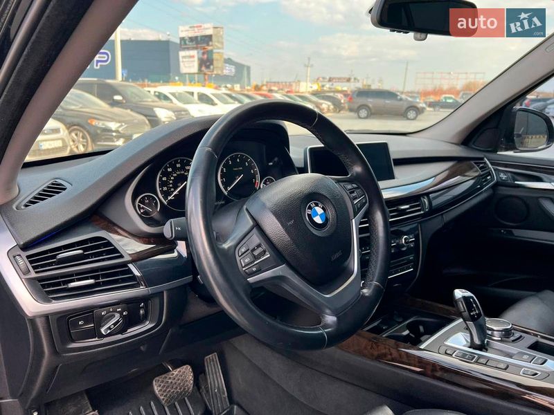 Внедорожник / Кроссовер BMW X5 2016 в Львове
