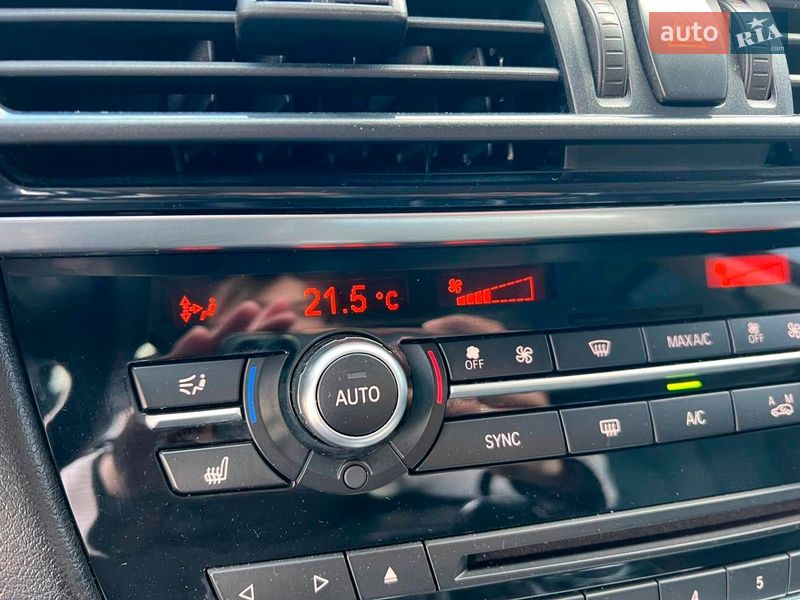 Внедорожник / Кроссовер BMW X5 2016 в Львове