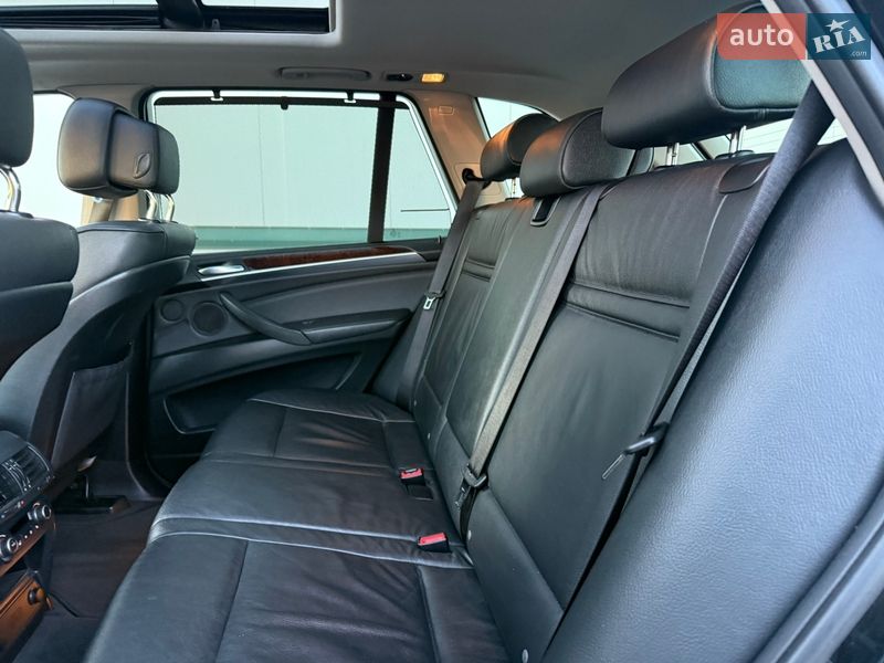 Позашляховик / Кросовер BMW X5 2011 в Вінниці