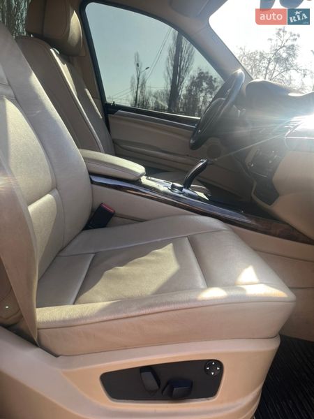 Позашляховик / Кросовер BMW X5 2008 в Києві