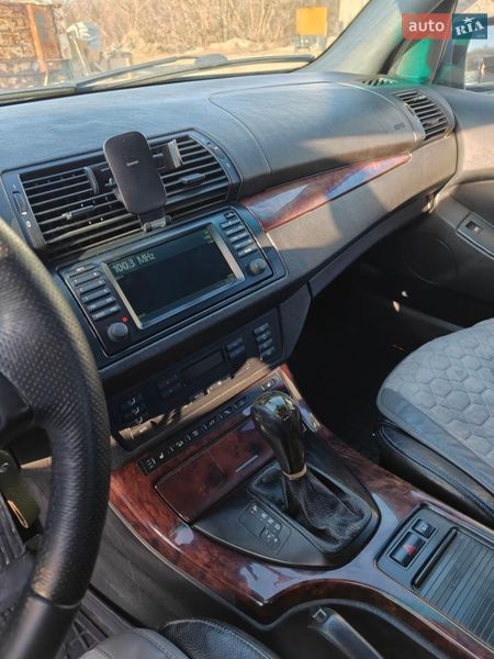 Внедорожник / Кроссовер BMW X5 2006 в Гусятине