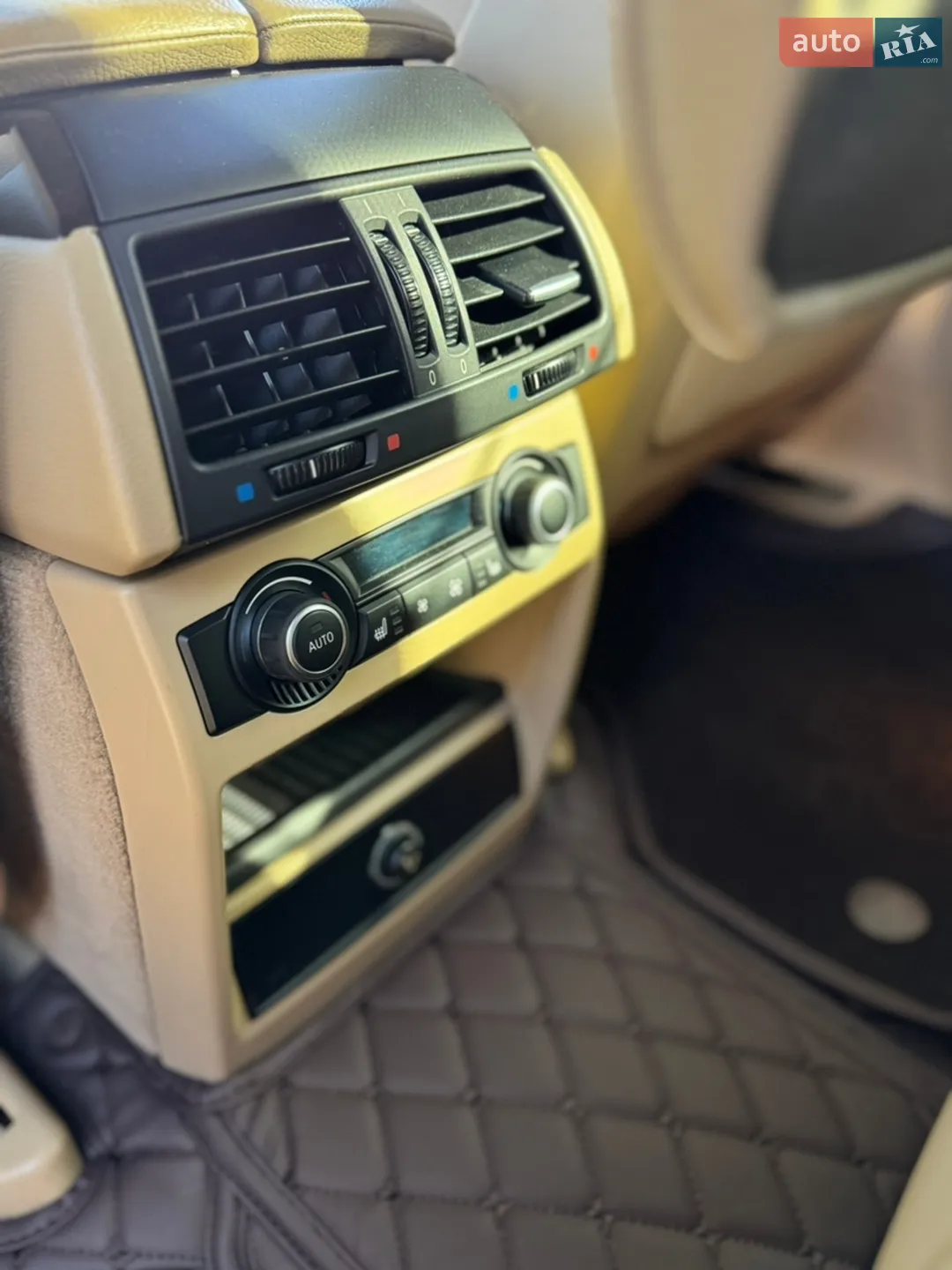2010 BMW X5 - мініатюра 9