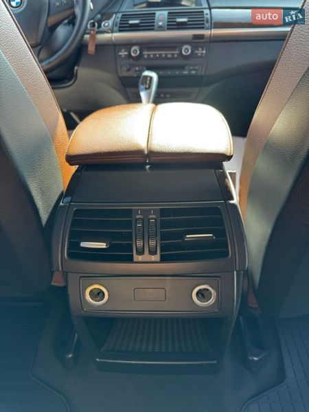 Внедорожник / Кроссовер BMW X5 2012 в Одессе