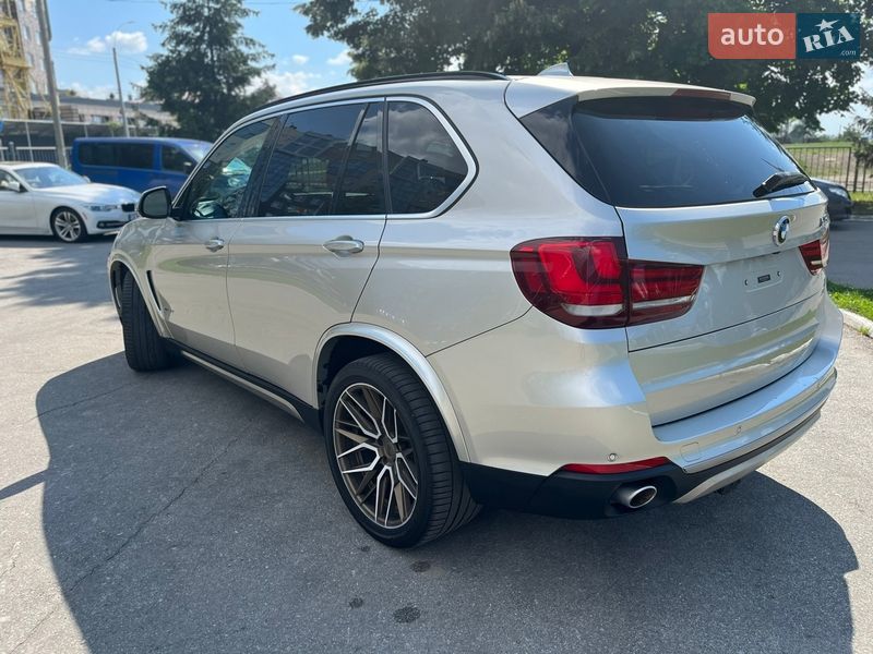 Позашляховик / Кросовер BMW X5 2015 в Чернівцях